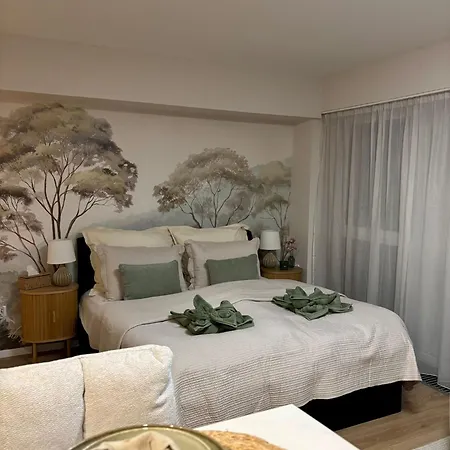 Apartament Hellowine Ii Eger